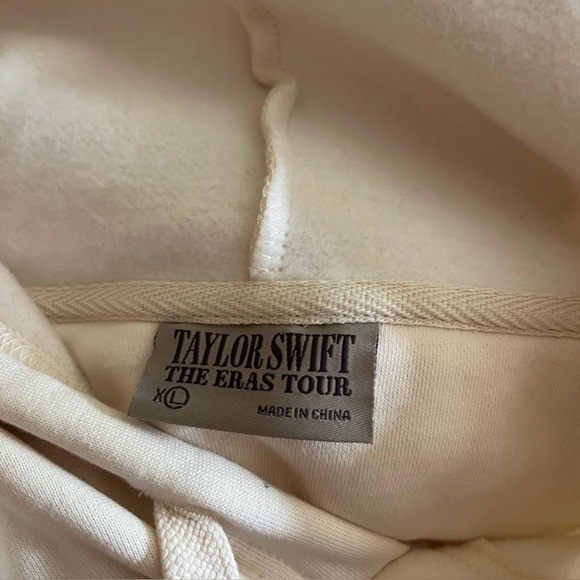 Taylor Swift Eras Tour hoodie sweatshirt XL cream//beige - Picture 3 of 3